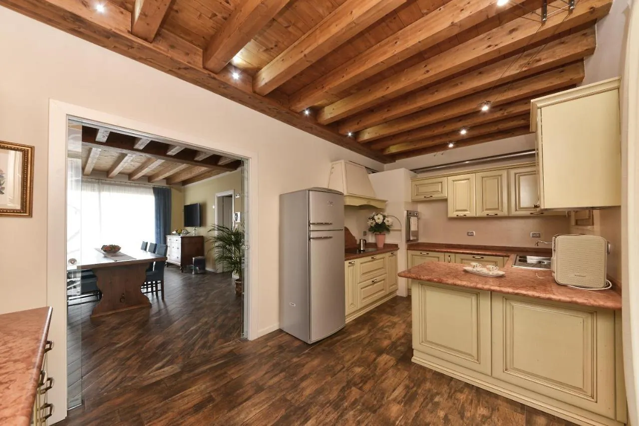 Appartamento Cesare Manerba del Garda 0*,  Italy